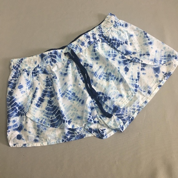 Victoria's Secret Pants - Victoria Secret shorts size S